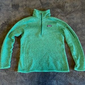 Women’s Green Patagonia Quarter Zip.